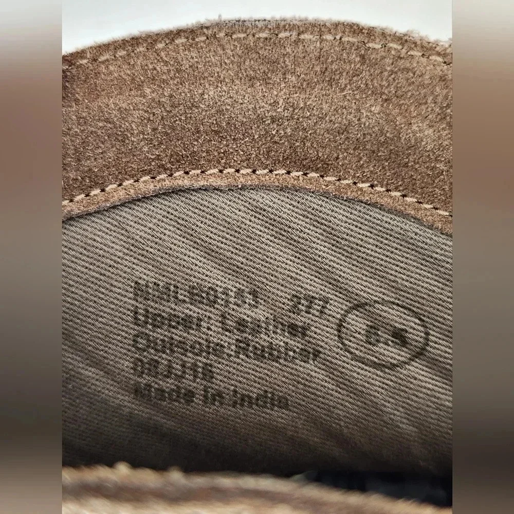 || NAUGHTY MONKEY || taupe, suede booties - Picture 7 of 7